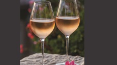 12+1 ερωτήσεις και απαντήσεις για τα αφρώδη κρασιά