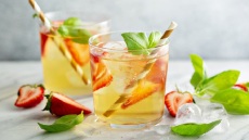 Πώς φτιάχνουμε αρωματικό Iced tea στο σπίτι