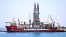 Σε διπλωματική ετοιμότητα η Αθήνα για τον απόπλου του «Αμπντούλ Χαμίντ Χαν»