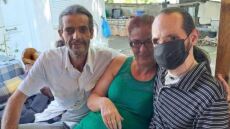 Πύργος: Ο Θύμιος αγκαλιά και πάλι με την οικογένειά του - Δείτε φωτογραφία