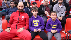 Βασίλης Σπανούλης: Τα παιδιά του εύχονται για τα γενέθλια του 