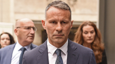 Στα δικαστήρια ο Ράιαν Γκιγκς - Πέταξε την πρώην του γυμνή από το δωμάτιο ξενοδοχείου