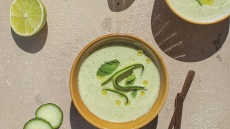 Γκασπάτσο με αγγούρι: Το ιδανικό καλωσόρισμα σε ένα καλοκαιρινό τραπέζι