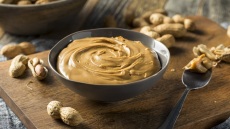 Για τους λάτρεις του φιστικοβούτυρου: 10 τρόποι να το απολαύσετε