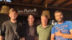 Στην Άνδρο ο Ελληνοαμερικανός γερουσιαστής Λεωνίδας Ραπτάκης 