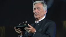 Ο Κώστας Γαβράς έλαβε τιμητικό βραβείο για την προσφορά του στον κινηματογράφο