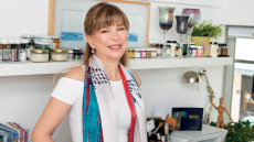 Σίσσυ Μιχαλoπούλου: Τέχνη που φοριέται