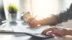 Ακίνητα: Πώς να αποφύγετε τις παγίδες του εντύπου Ε2 της φορολογικής δήλωσης