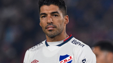 Λουίς Σουάρες: Από τα ευρωπαϊκά σαλόνια στα... αλώνια της Ουρουγουάης - Δείτε βίντεο