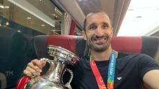 Τζόρτζιο Κιελίνι: «Είμαι άσχημος αλλά λόγω ποδοσφαίρου είχα επιτυχία στις γυναίκες»