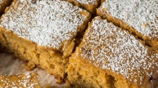 Φανουρόπιτα τραγανή, αφράτη και πεντανόστιμη