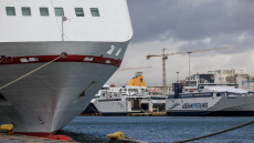 Απαγορευτικό απόπλου στο Λαύριο, ακυρώσεις δρομολογίων σε Ραφήνα-Πειραιά λόγω των ανέμων