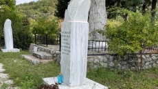 Έδεσσα: «Αποκεφάλισαν» μνημεία Μακεδονομάχων σε πάρκα της πόλης