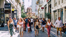 ΕΛΣΤΑΤ: Πάνω από 1.820 ευρώ τον μήνα η μέση δαπάνη των νοικοκυριών το 2025 - Στέγαση και τρόφιμα δυσκολεύουν τους οικογενειακούς προϋπολογισμούς