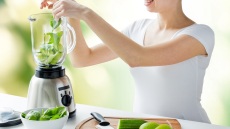 Πώς καθαρίζουμε το μπλέντερ με τον πιο αποτελεσματικό τρόπο