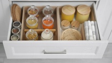 Οργάνωση κουζίνας: τα 5 λάθη που κάνουμε όταν τακτοποιούμε τα συρτάρια μας