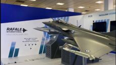ΔΕΘ: Προσομοιωτές Rafale και ομοιώματα Belharra  στο περίπτερο των Ενόπλων Δυνάμεων