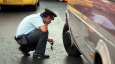 ΕΛΑΣ: 179 παραβάσεις σε 1.711 ελέγχους σε σχολικά λεωφορεία