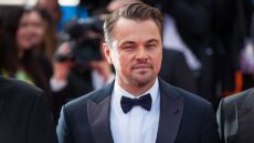 Βραβεία Emmy: Το αστείο του Κέναν Τόμσον για τον Λεονάρντο Ντι Κάπριο και τις νεαρές συντρόφους του