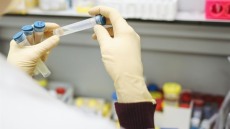 Ο ΠΟΥ απευθύνει «ισχυρή σύσταση» ενάντια σε δύο θεραπείες με αντισώματα κατά της Covid-19