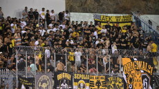 Παναιτωλικός - ΑΕΚ: Η αστυνομία σταμάτησε στη γέφυρα  Ρίου - Αντιρρίου τους οπαδούς της Ένωσης 