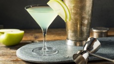 Apple Martini: Ένα ξεχωριστό κοκτέιλ με μήλο