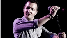 Δημήτρης Μπάσης: H νέα απάντηση του τραγουδιστή για την τραπ μουσική - «Απομονώθηκε η δήλωσή μου»