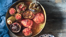 Πώς προτιμούν οι αναγνώστες του Olivemagazine.gr τα γεμιστά; Λαδερά ή με κιμά;