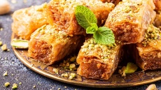 Τα μικρασιάτικα γλυκά που αγαπάμε