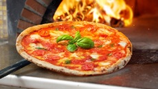 Πού θα βρείτε τις 10 κορυφαίες πίτσες στην Αθήνα;