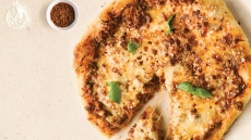 Πίτσα μπολονέζ