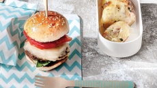 Mini burger με πατάτες jacket