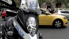 Συναγερμός στην Πάτρα: Άρπαξαν νεαρή, την έβαλαν σε τζιπ κι εξαφανίστηκαν