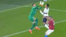  Τσεχία - Πορτογαλία: Τρομερή σύγκρουση στον αέρα του Βατσλίκ με τον Ρονάλντο 