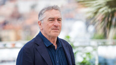 Ρόμπερτ Ντε Νίρο: Ο «ταξιτζής» κάνει μπίζνες εκατομμυρίων στην... ελληνική Αστόρια