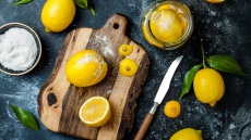 Το λάθος που κάνουμε όλοι όταν αποθηκεύουμε τα λεμόνια