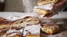 Μπουγάτσα από τον Στέλιο Παρλιάρο