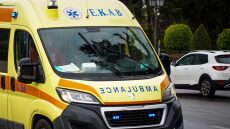 Θεσσαλονίκη: Σύγκρουση αυτοκινήτου με «γουρούνα» στον Εύοσμο - Στο νοσοκομείο δύο άτομα