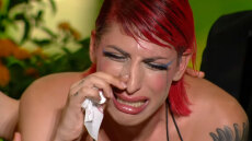 GNTM: Χαμός με την τρανς Έβελιν - Κατέρρευσε όταν την «έκοψαν» οι κριτές,  κάλεσαν ψυχολόγο για να τη συνεφέρουν