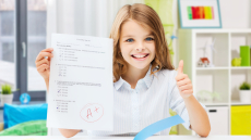 Γονείς: Τι θα συμβεί όταν πιέζετε το παιδί να πάρει καλούς βαθμούς – 5 πολύτιμες συμβουλές