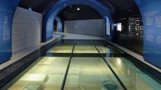 Μετρό Πειραιά: Εγκαινιάστηκε η έκθεση του αρχαίου συστήματος ύδρευσης της πόλης στον σταθμό «Δημοτικό Θέατρο»