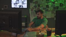 Τρία Μίλια: Ο Νικόλας λαμβάνει ένα μυστηριώδες γράμμα από τη Σουηδία