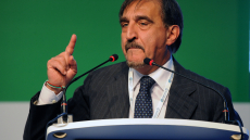 Ινιάτσιο Λα Ρούσα: Ποιος είναι ο «Ρασπούτιν» της ιταλικής άκρας δεξιάς που εξελέγη πρόεδρος της Γερουσίας