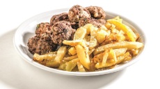 Μπιφτέκια ή κεφτεδάκια; Τι προτιμούν οι αναγνώστες του Olivemagazine.gr;