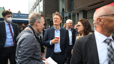 Γερμανία: Ακροδεξιά συνταξιούχος εκπαιδευτικός συλλαμβάνεται για τη συνωμοσία στην απαγωγή του υπουργού Υγείας