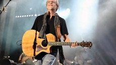 Μίλτος Πασχαλίδης: Έρχεται στον «Σταυρό του Νότου» με τα πιο αγαπημένα τραγούδια του 