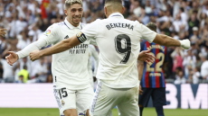 La Liga, Ρεάλ Μαδρίτης-Μπαρτσελόνα 3-1: Ο Μπενζεμά έδειξε το δρόμο για τη νίκη και τη «Χρυσή Μπάλα» - Δείτε τα γκολ 