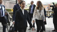 Σουηδία: Η ιρανικής καταγωγής Ρομίνα Πουρμοχταρί νεότερη υπουργός στην ιστορία της χώρας