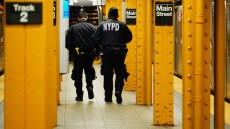 Τραγωδία στο μετρό του Κουίνς: Τσακώθηκαν και τον έσπρωξε μπροστά στον συρμό