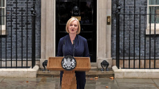 Βρετανία: Παραιτήθηκε η Λιζ Τρας - Νέος πρωθυπουργός την επόμενη εβδομάδα
